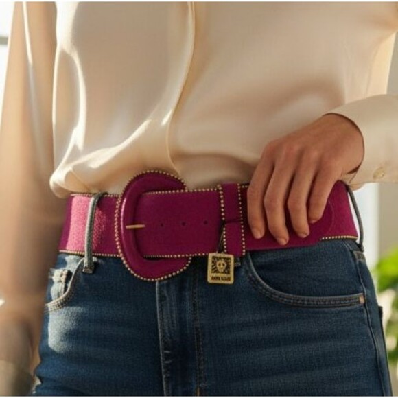 DESIGNER ANNE KLEIN PURPLE SUEDED GOLD TRIM LARGE BUCKLE 2 1/2\